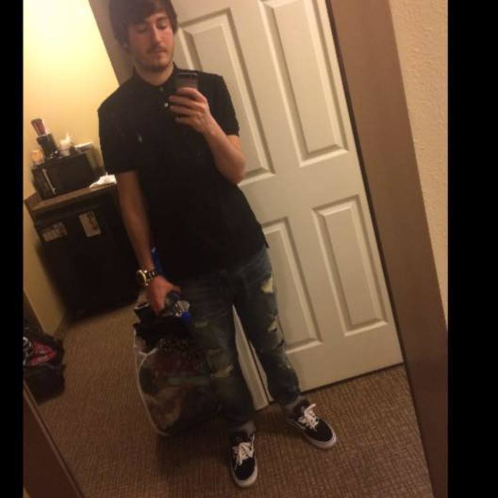 Meet your Posher, Cory